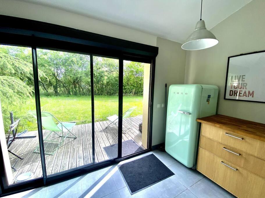 La Lande - Petite Maison Avec Jardin Vendat Exterior foto